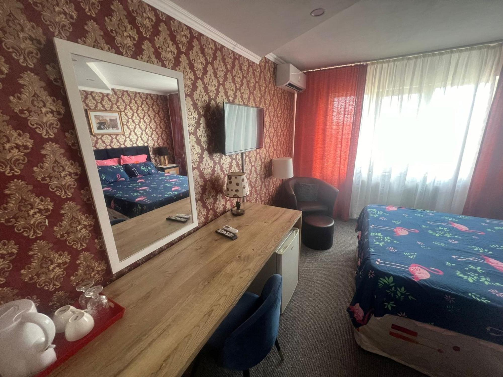 Appartement Garsoniera Panoramic à Bacău Extérieur photo